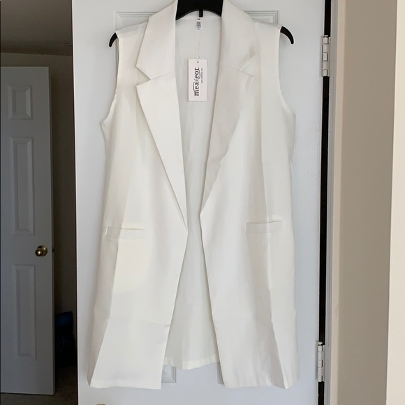 Jackets & Blazers - White Sleeveless Vest